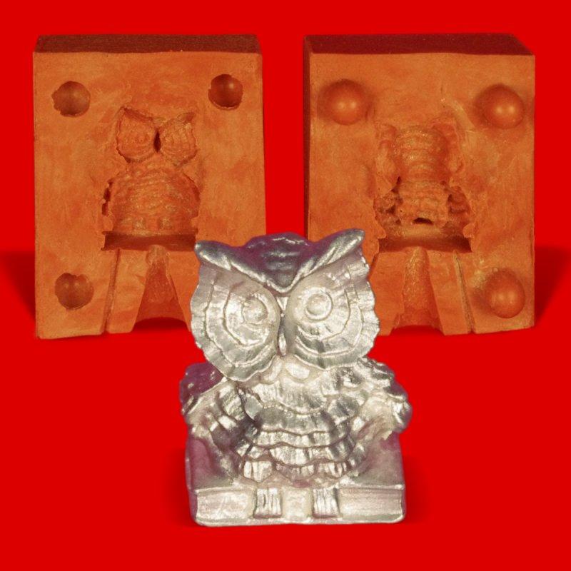 Pewter mold owl with book - heat-resistant silicone mold - requires approx. 50g pure tin